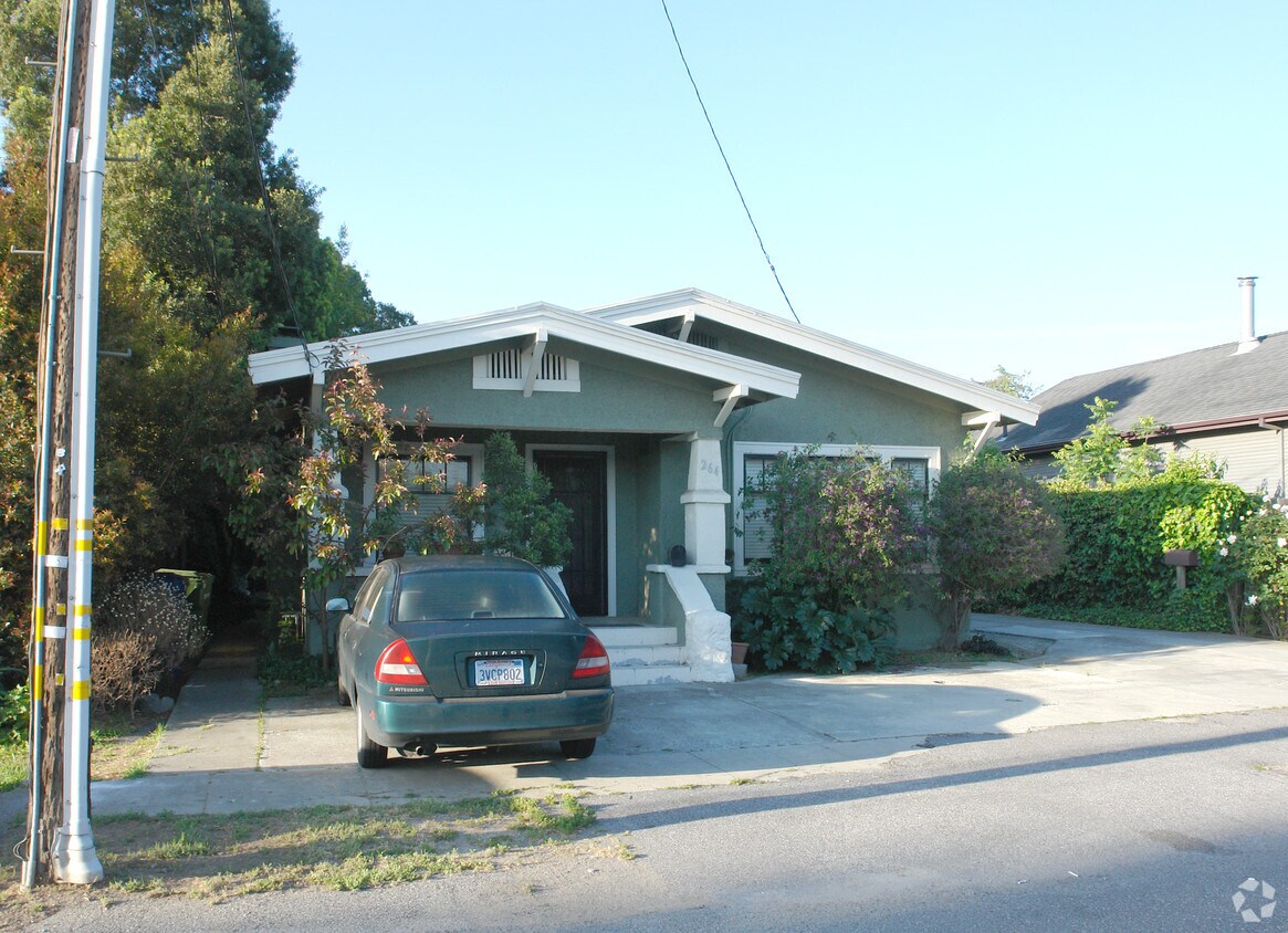 Building Photo - 264 Everett Ave