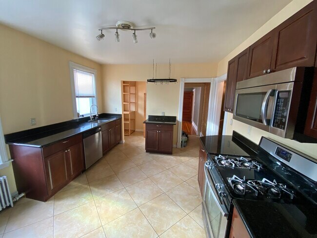 Cocina - 248 Brown St