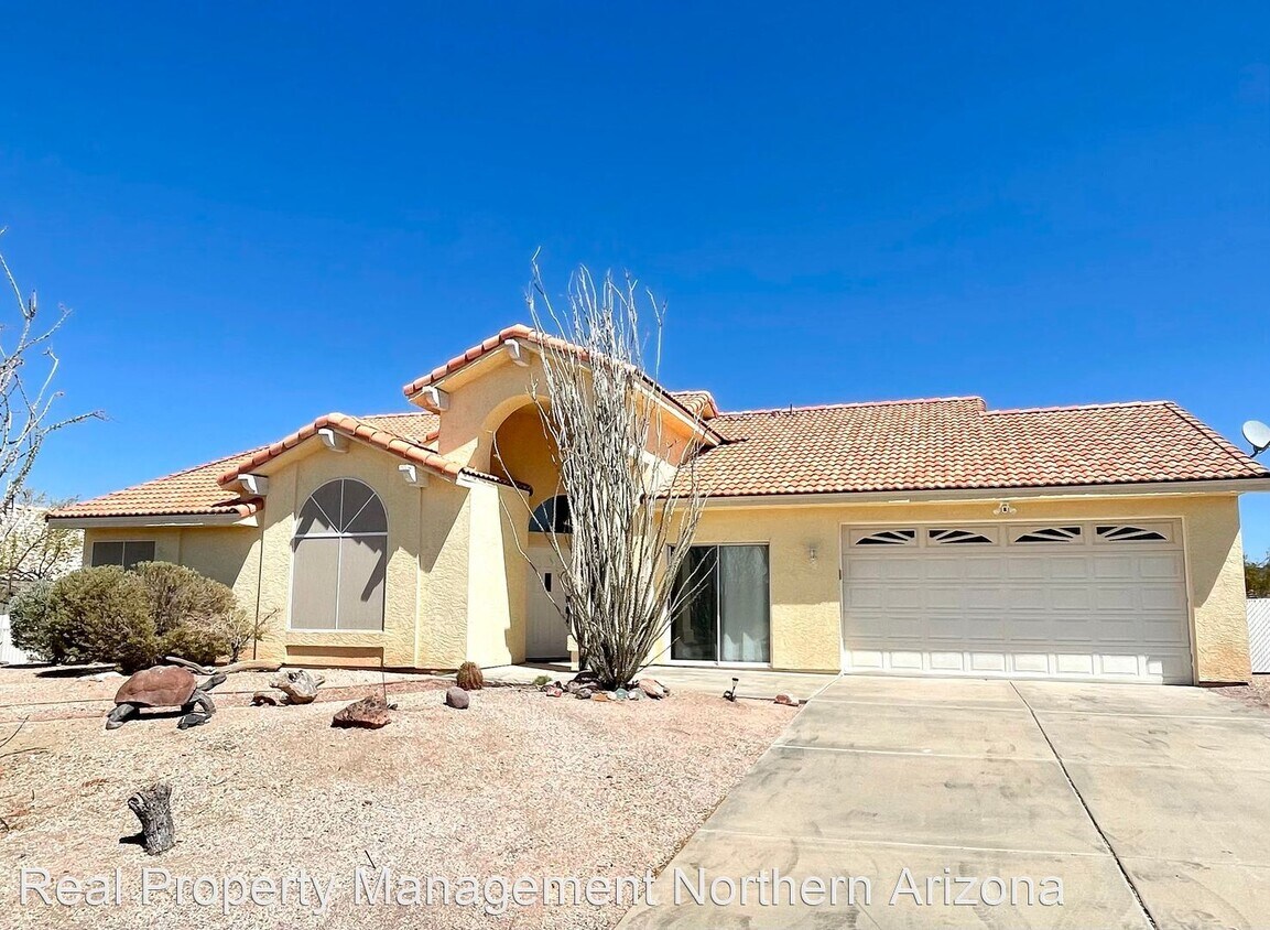 Primary Photo - 4 br, 2 bath House - 3333 McCormick Blvd.