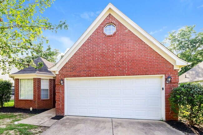 Building Photo - 7039 Maple Grove Rd