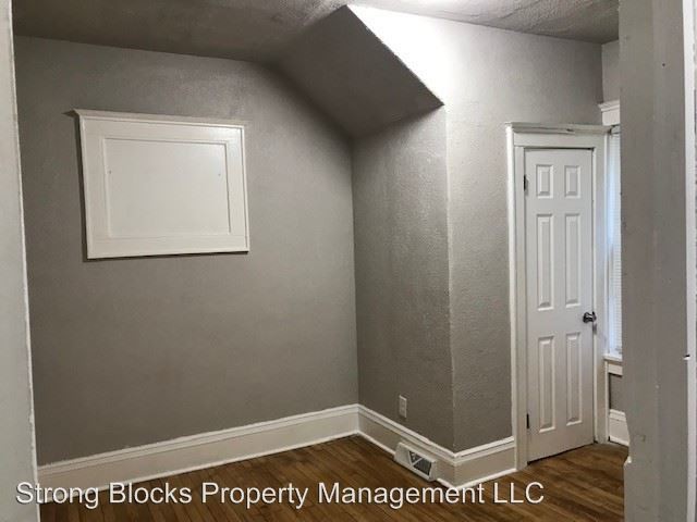 Building Photo - 3372 N 22nd St