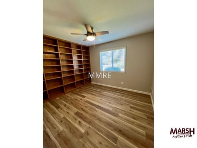 Foto del edificio - Nice 3 bedroom home on horse property in t...