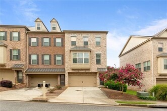 Building Photo - 2744 Blakely Dr NE