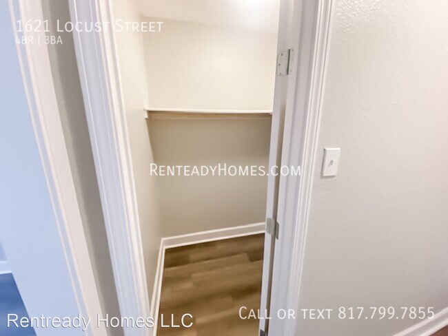 Foto del edificio - 4 br, 3 bath House - 1621 Locust St