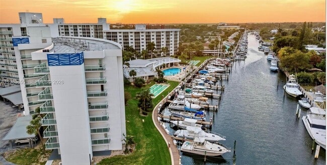 Building Photo - 2731 NE 14th Street Causeway