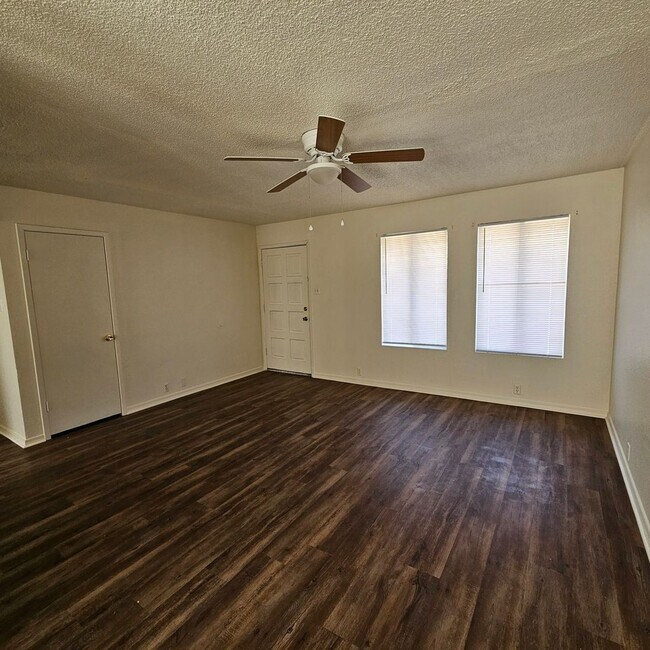 Foto del edificio - Remodeled home for Rent