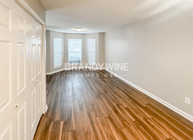 Foto del edificio - 7250 Oakley Ct