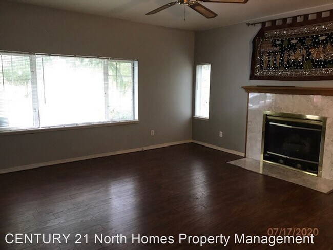 Building Photo - 4 br, 2.5 bath House - 13310 Military Rd S
