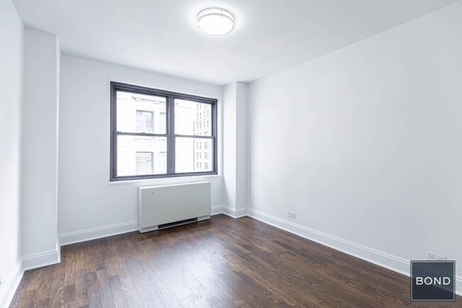 Building Photo - 96 Fifth Avenue
