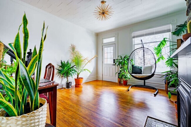 Foto del edificio - 254 W Poplar Ave