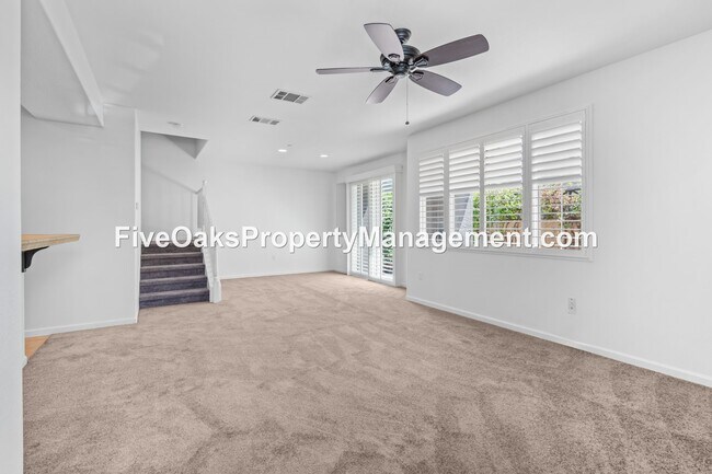 Building Photo - 101 Matisse Ln