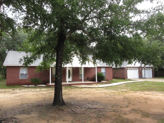 Building Photo - Beautiful 3/2 in Milton