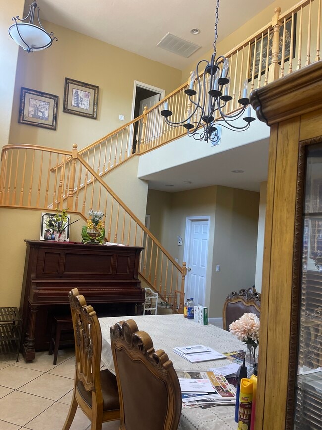 Building Photo - 1295 Esplanade Dr