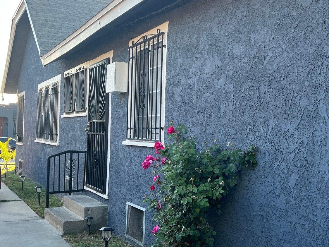 5902 S Wilton Pl Unit 5902.1337347, Los Angeles, CA 90047 Room for