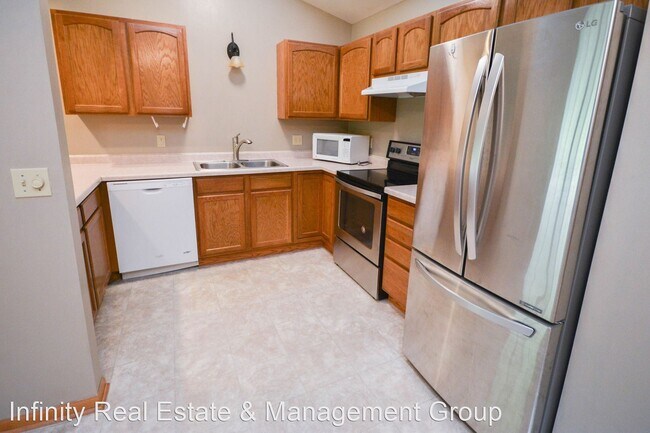 Building Photo - 3 br, 1 bath House - 1876 Deerhaven Ln NE # 2