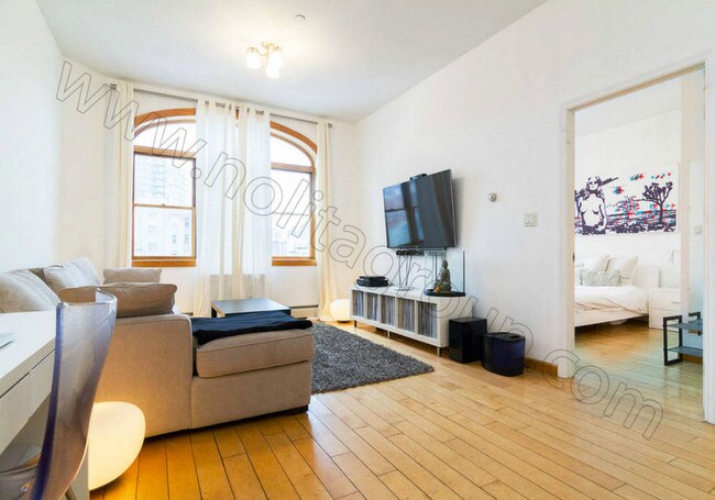 Building Photo - 180 Bowery