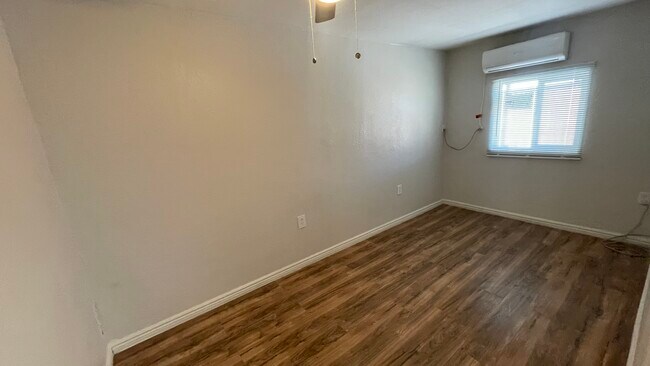 Foto del edificio - 155 N 3rd St