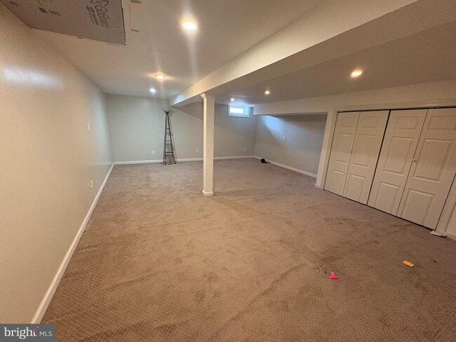 Building Photo - 7 Elfreth Rd