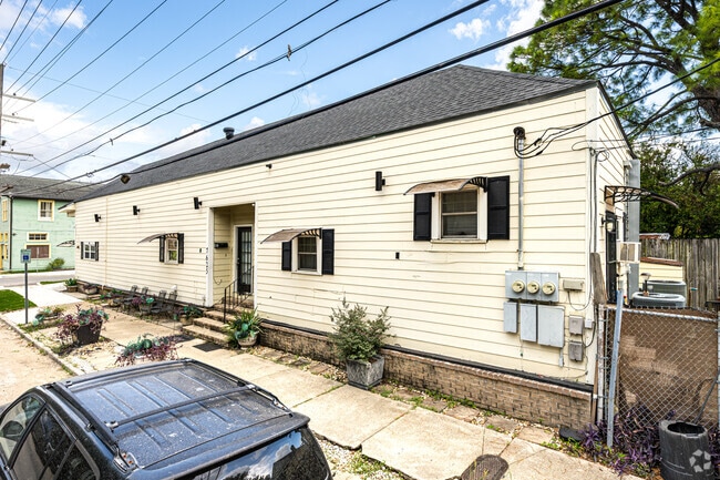 Building Photo - 7625 Hickory St