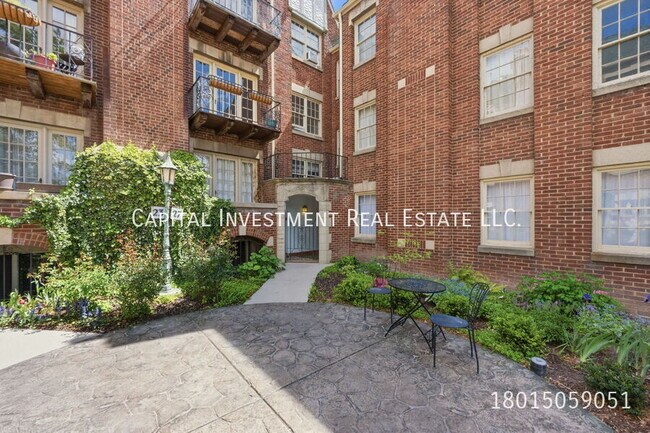 Building Photo - 27 S 800 E