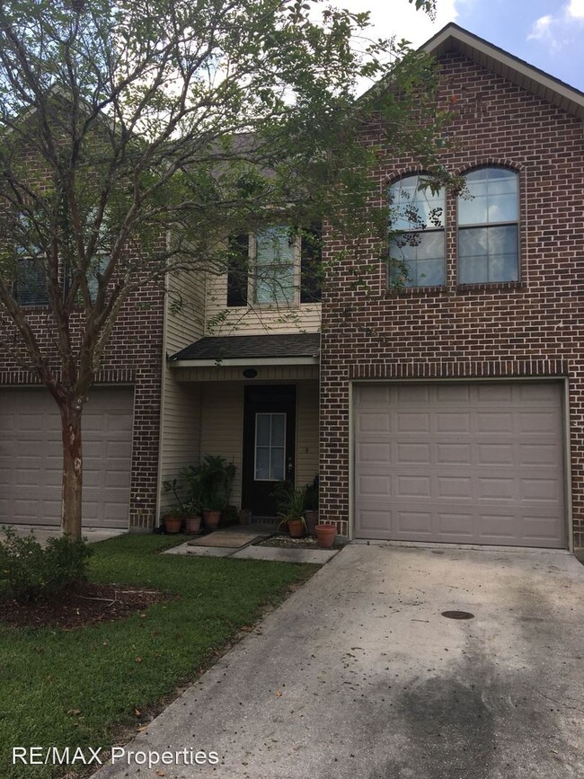 Building Photo - 3 br, 2.5 bath House - 910 S. Audubon Place