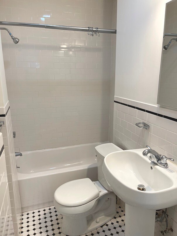 174 Newbury St Unit 4, Boston, MA 02116 Condo for Rent in Boston, MA