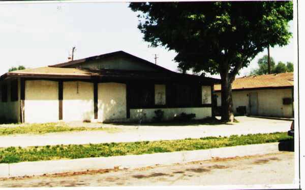 Primary Photo - 430 N Parkside Dr