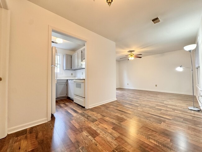 Foto del edificio - 375 S Upper St