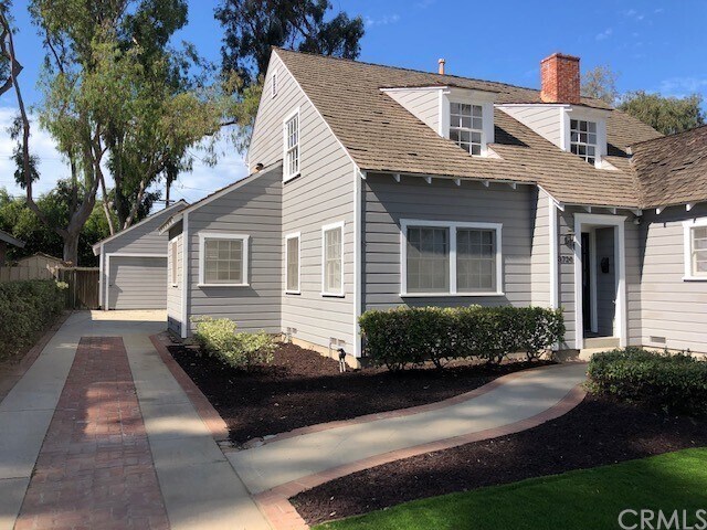 Building Photo - 3720 Palos Verdes Dr N
