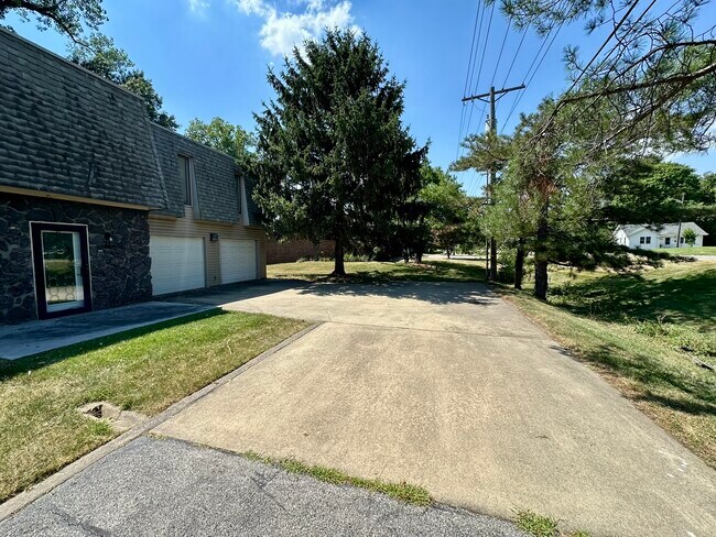 Foto del edificio - 7608 Foley Dr