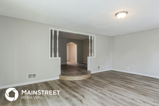 Building Photo - 7309 E 108th Dr