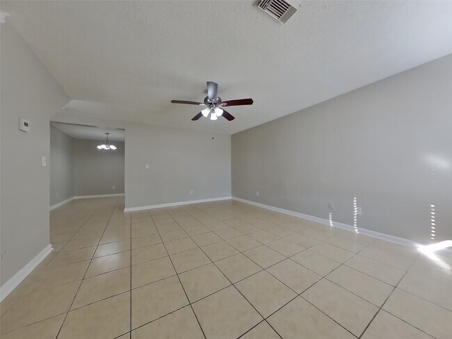 Foto del edificio - 3126 Kelling St