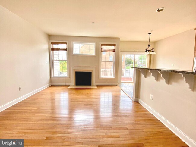 Building Photo - 22402 Brick Haven Way