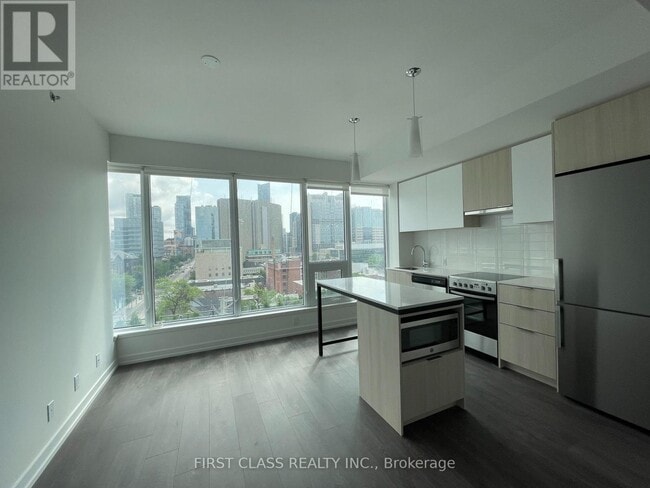 Building Photo - 203 College St