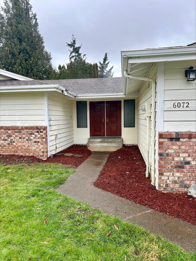 Building Photo - 6072 Sunshine Dr
