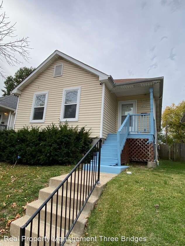 Primary Photo - 3 br, 2 bath House - 8923 Newby St