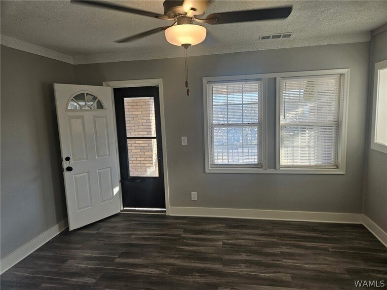 Foto del edificio - 2024 29th St N