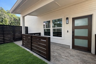 Building Photo - 3411 Duval St