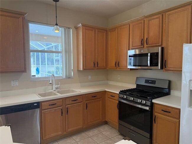 Building Photo - 9212 Meadow Ln Ct