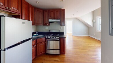 Building Photo - 4 Boylston Pl