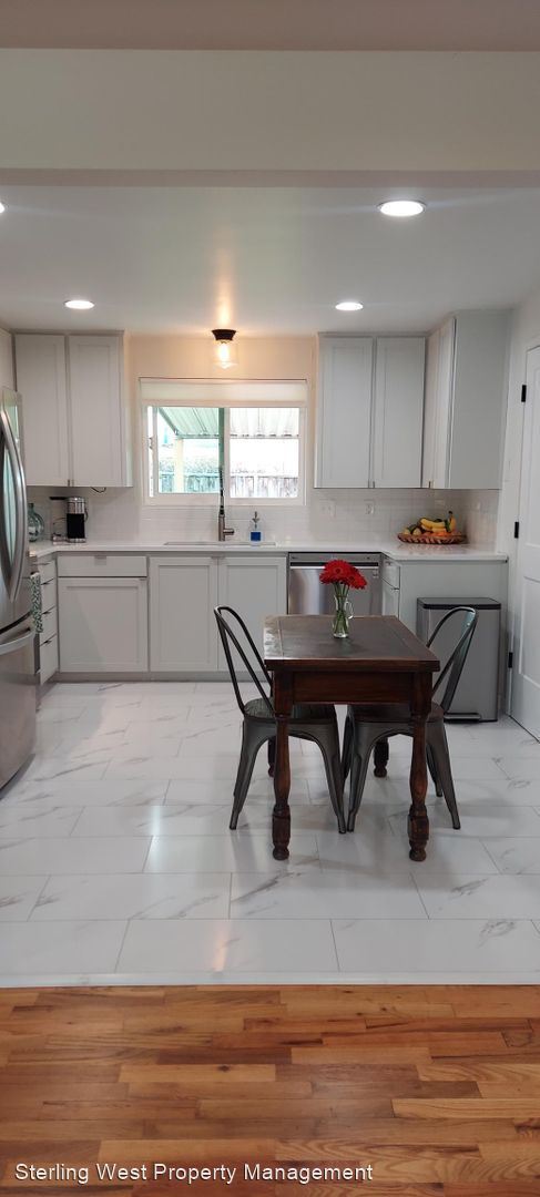 Foto del edificio - 2 br, 1 bath House - 1195 Valley View Dr