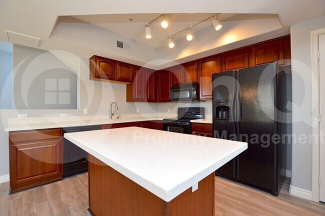 Foto del edificio - 280 S Evergreen Rd