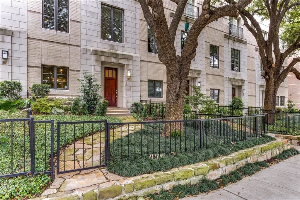 3210 Carlisle St Unit 4, Dallas, TX 75204 Condo for Rent in Dallas