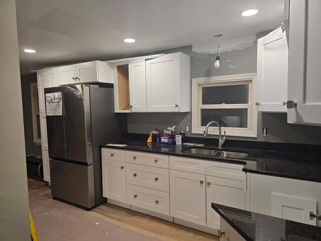Foto del edificio - 489 Pleasantview Rd