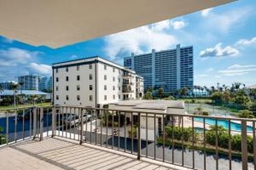 Primary Photo - 2679 S Ocean Blvd