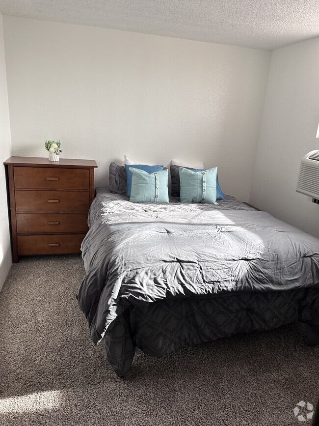 199 Hacienda Loop Unit 199 Hacienda Lp 1, Bullhead City, AZ 86429