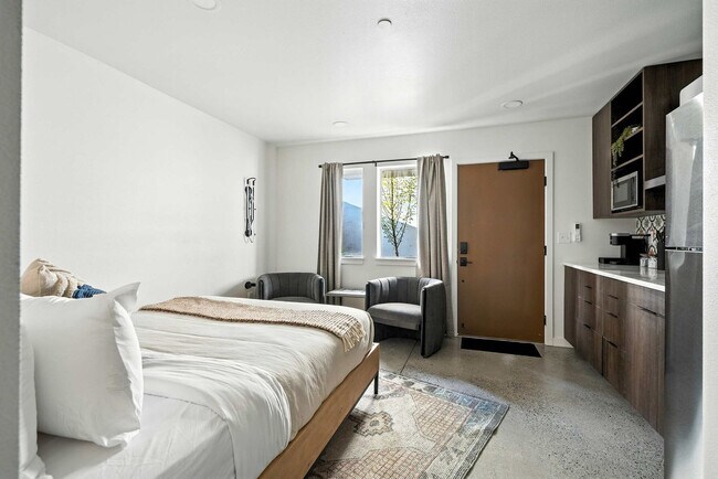 Foto del edificio - 925 NE 23rd Ave