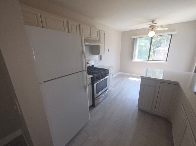 Building Photo - 299 Pembridge Ln