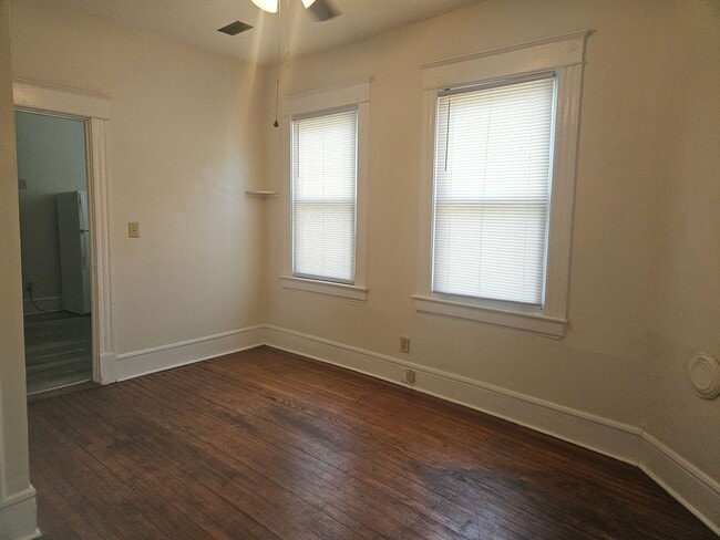 Building Photo - 417 N 5th Ave