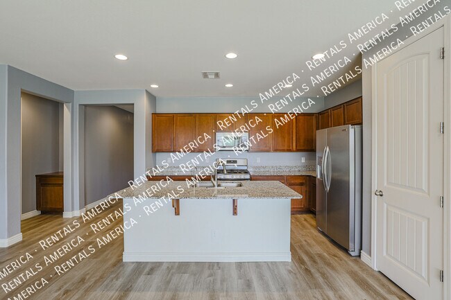 Building Photo - 4217 W Winston Dr